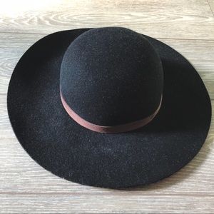 Black felt hat